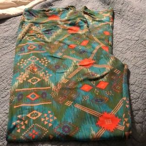 Tall and Curvy LulaRoe leggings